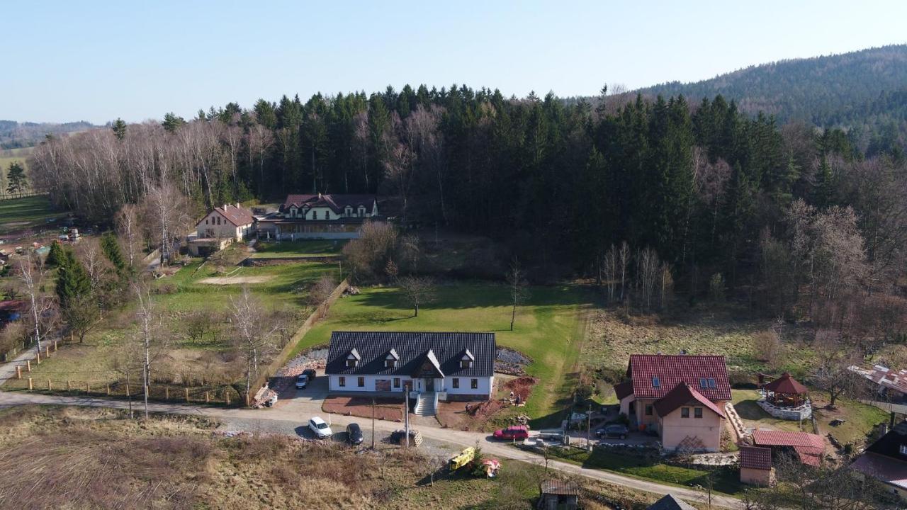 Pokoje Goscinne Art- Dworek Kudowa-Zdrój Exteriör bild