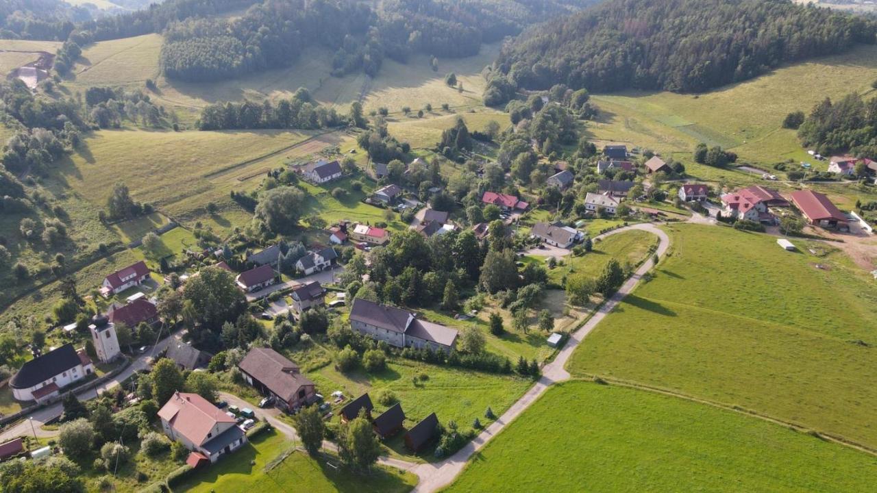 Pokoje Goscinne Art- Dworek Kudowa-Zdrój Exteriör bild