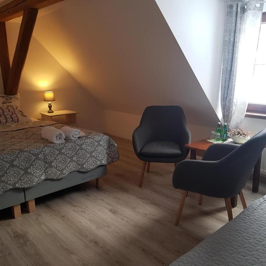 Pokoje Goscinne Art- Dworek Kudowa-Zdrój Exteriör bild
